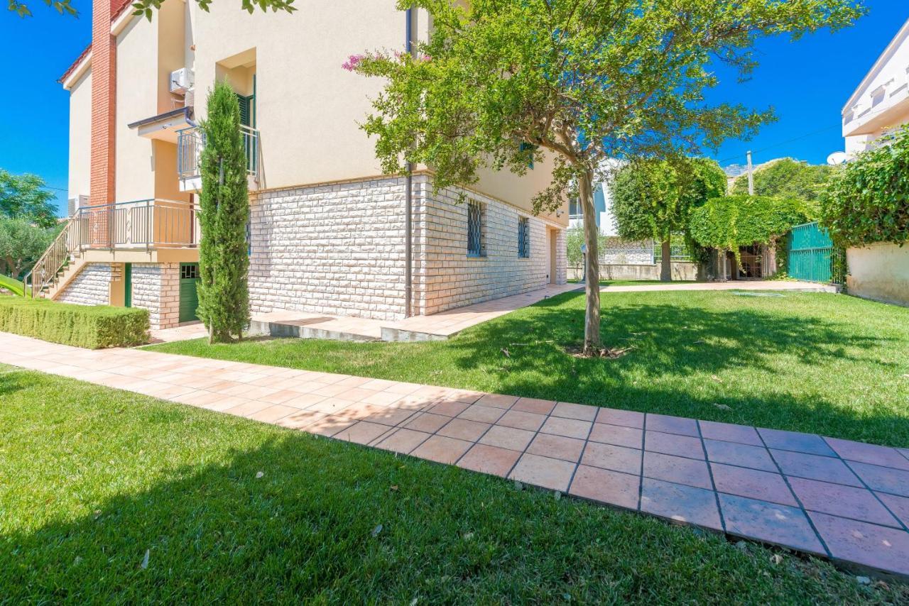 Villa Lux Nina With Six Bedrooms, Private Pool, Sauna Zadar Eksteriør bilde