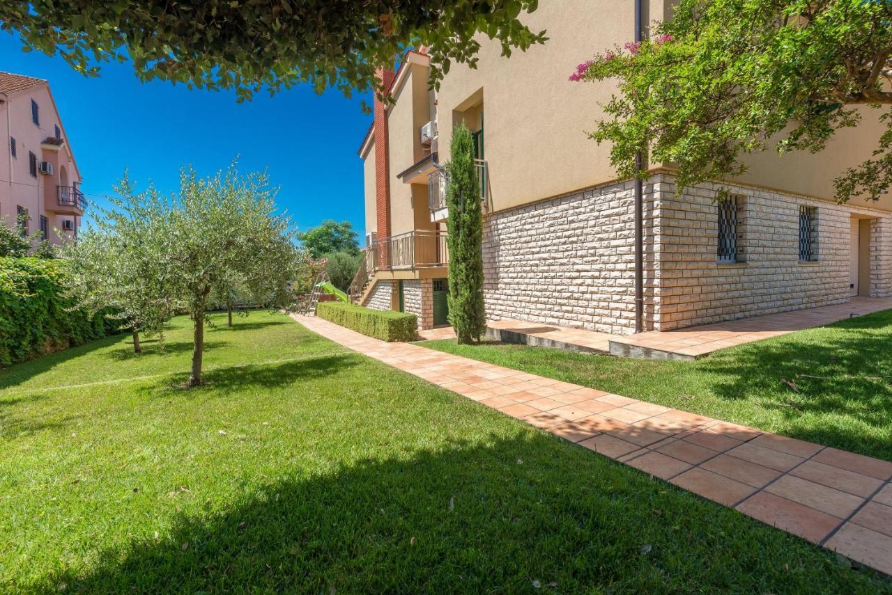 Villa Lux Nina With Six Bedrooms, Private Pool, Sauna Zadar Eksteriør bilde