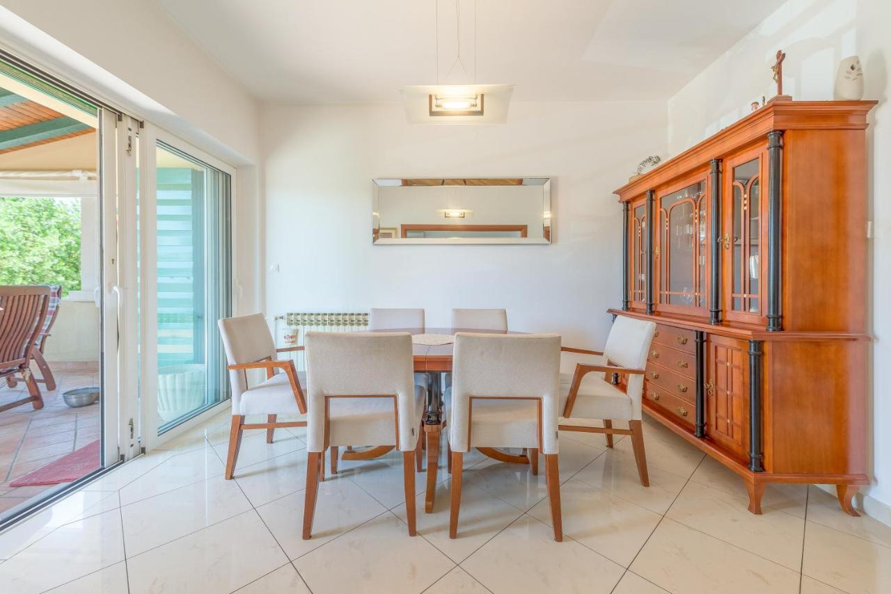 Villa Lux Nina With Six Bedrooms, Private Pool, Sauna Zadar Eksteriør bilde