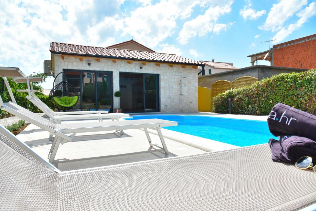 Villa Lux Nina With Six Bedrooms, Private Pool, Sauna Zadar Eksteriør bilde